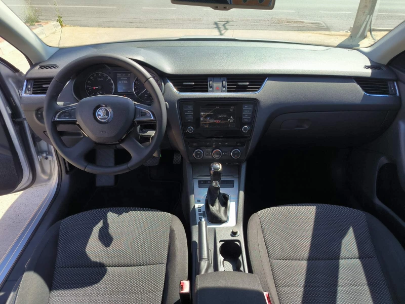 Skoda Octavia 1.6d-Navi-Automat-Euro-5B, снимка 14 - Автомобили и джипове - 50896596