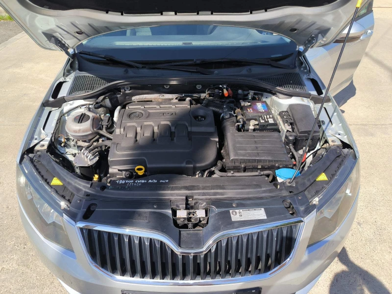 Skoda Octavia 1.6d-Navi-Automat-Euro-5B, снимка 9 - Автомобили и джипове - 50896596