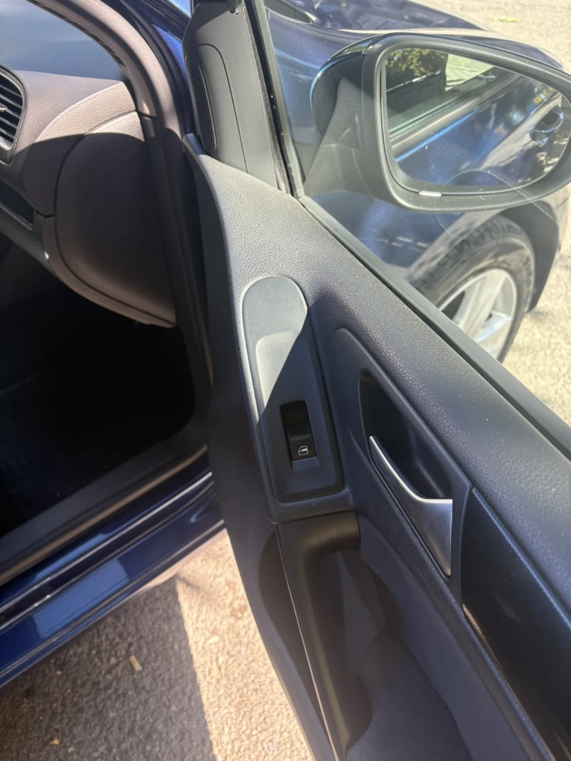 VW Golf, снимка 10 - Автомобили и джипове - 51884561