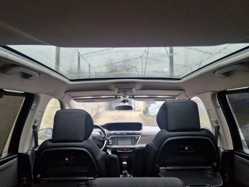 Citroen C4 Picasso 1.6 Blue-HDi Панорама, Самопаркиране, 360, Еxclusi, снимка 17 - Автомобили и джипове - 52470201