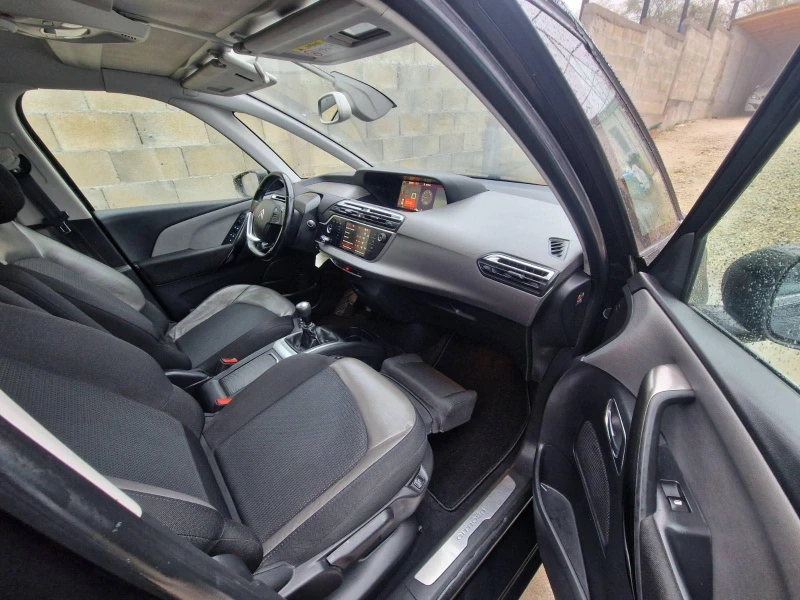 Citroen C4 Picasso 1.6 Blue-HDi Панорама, Самопаркиране, 360, Еxclusi, снимка 10 - Автомобили и джипове - 52470201