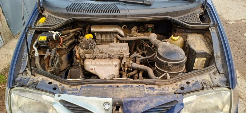 Renault Scenic, снимка 16 - Автомобили и джипове - 52752279