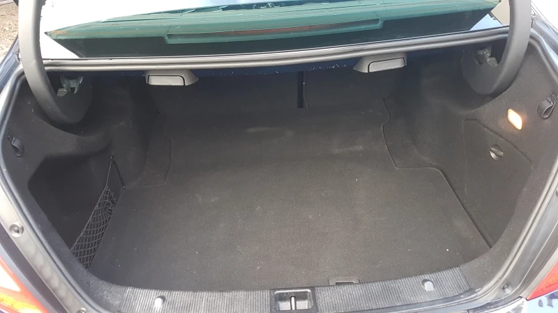 Mercedes-Benz C 320 3.0CDI, снимка 15 - Автомобили и джипове - 52751934