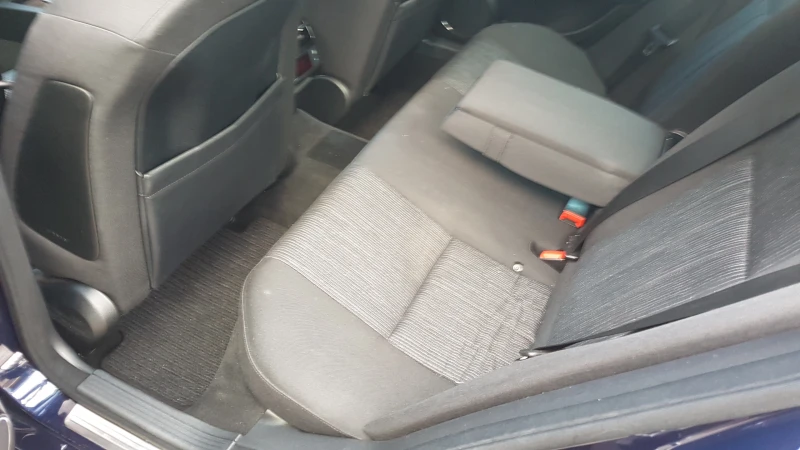 Mercedes-Benz C 320 3.0CDI, снимка 13 - Автомобили и джипове - 52751934