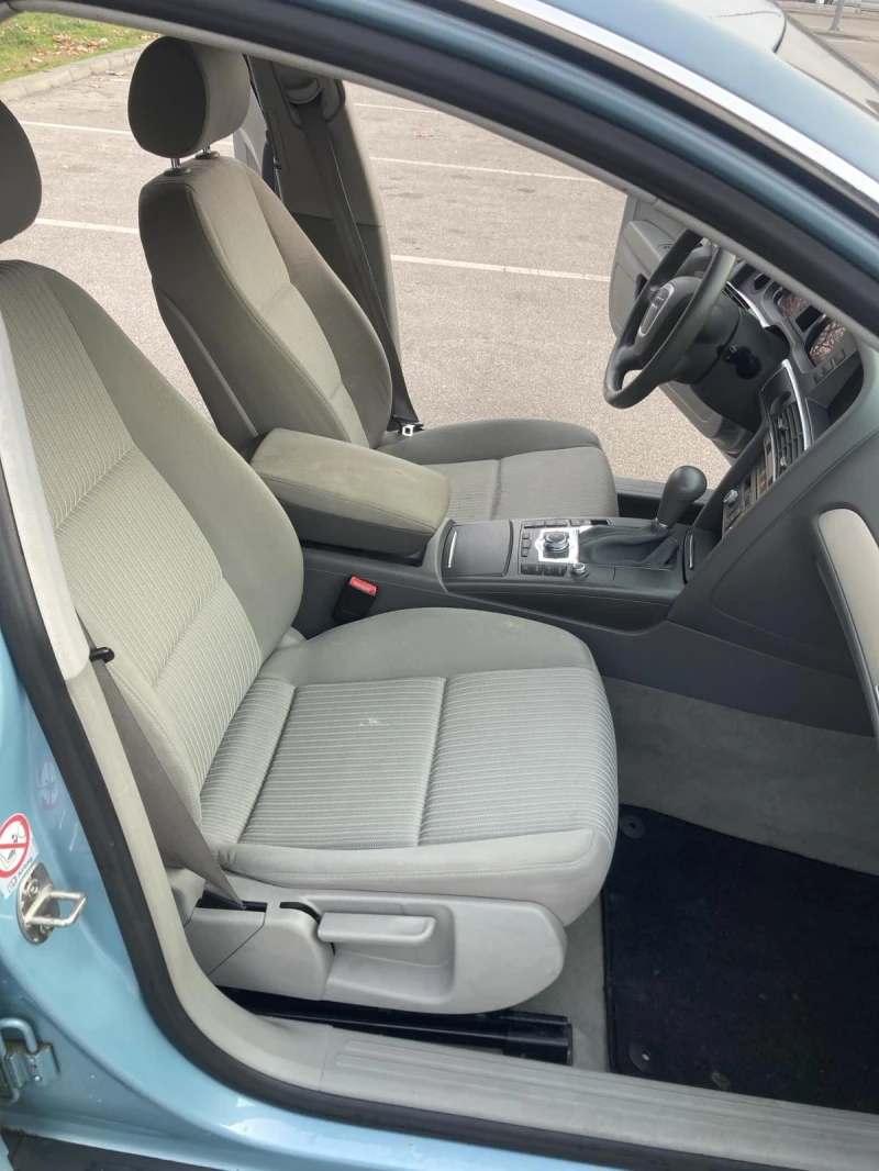Audi A6 2.4 Бензин Автоматик, снимка 12 - Автомобили и джипове - 52770781