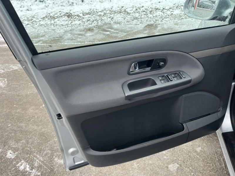 VW Sharan FACE 1.9TDI 116кс 4 MOTION 7 МЕСТА ПОДГРЕВ КЛИМА, снимка 7 - Автомобили и джипове - 53133450