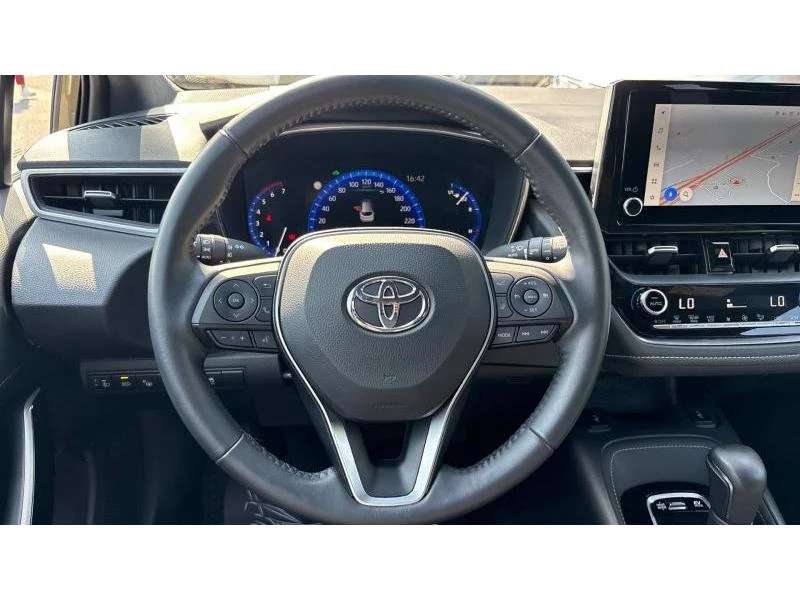 Toyota Corolla TS 1.8HSD EXECUTIVE PLUS, снимка 13 - Автомобили и джипове - 55440404