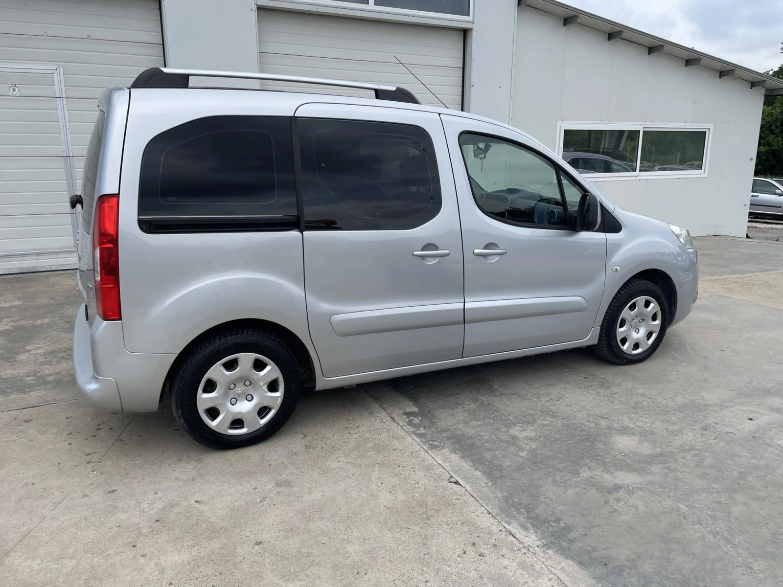 Peugeot Partner 1.6i * Tepee* BRC* Panorama*  | Mobile.bg   13