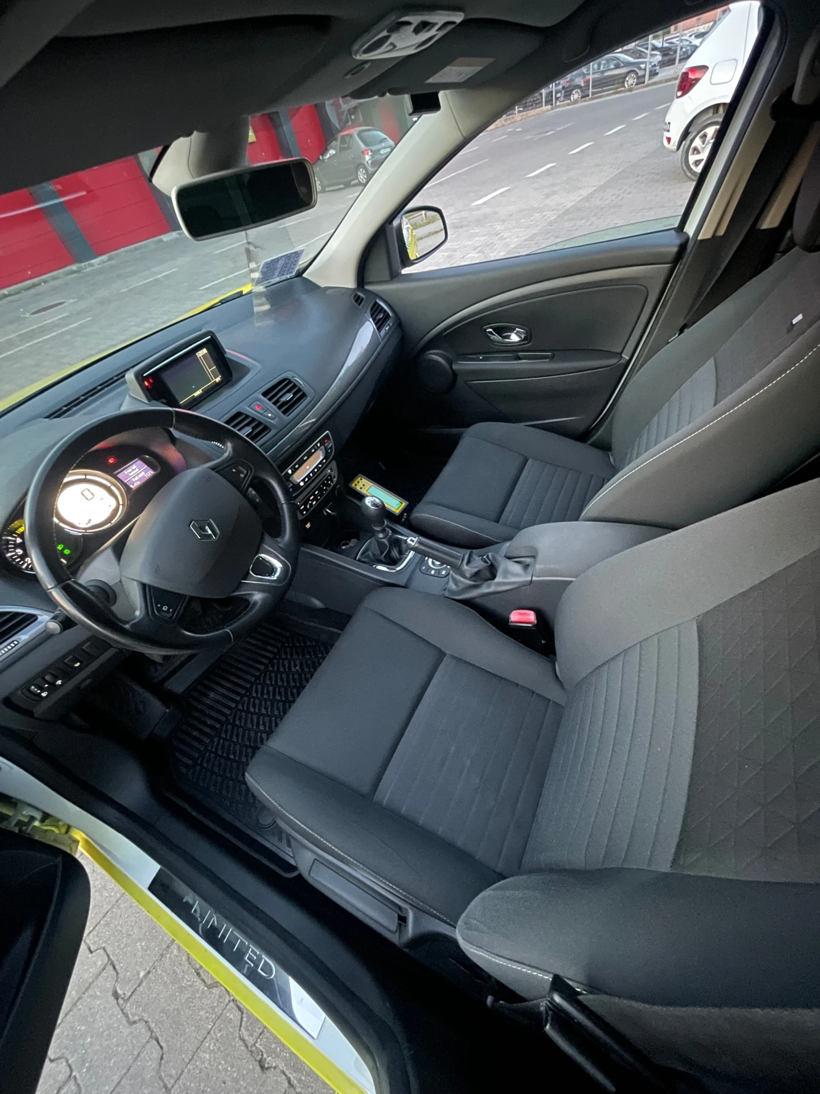 Renault Megane Limited edition  - изображение 4