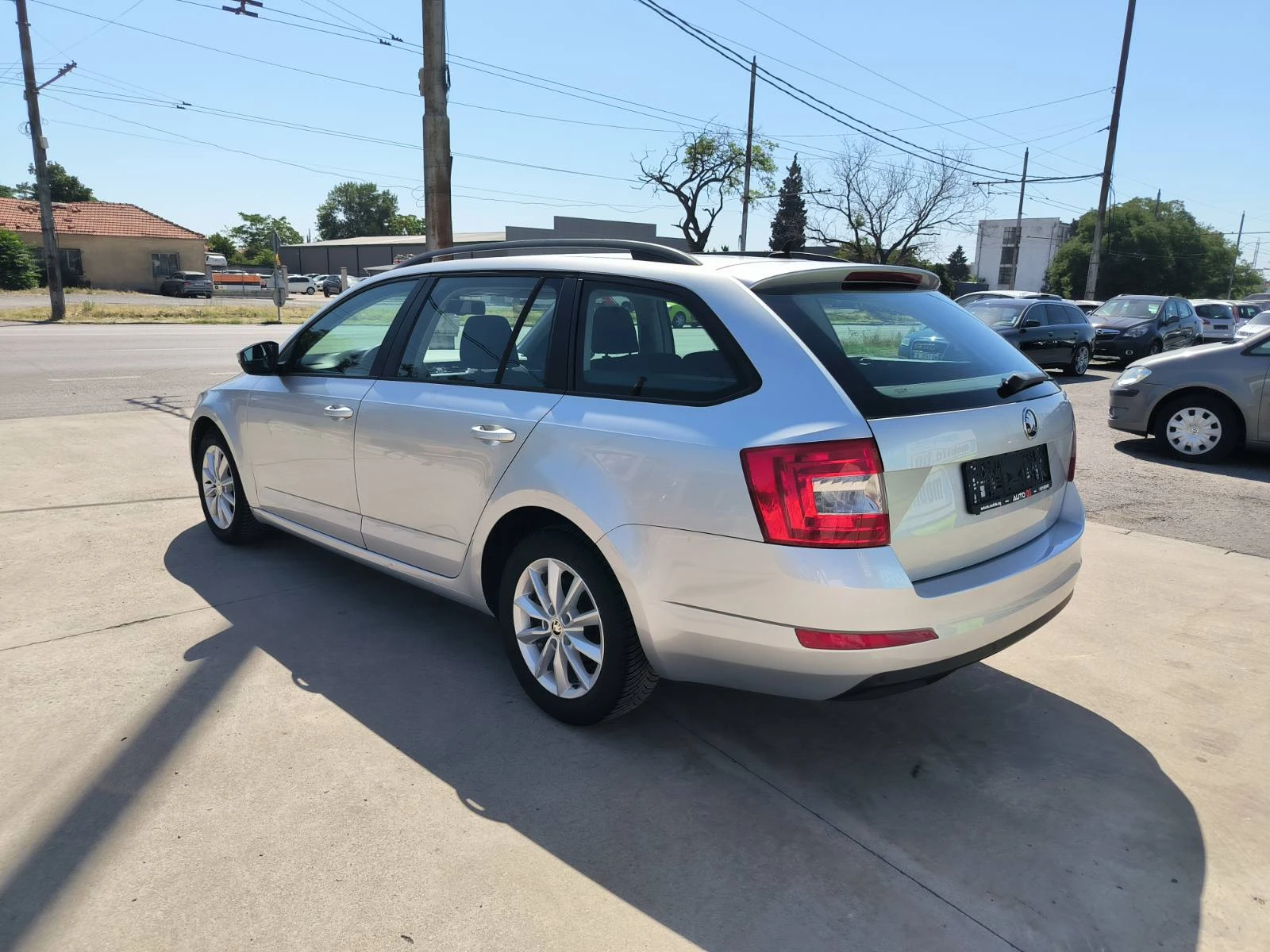 Skoda Octavia 1.6d-Navi-Automat-Euro-5B - изображение 7