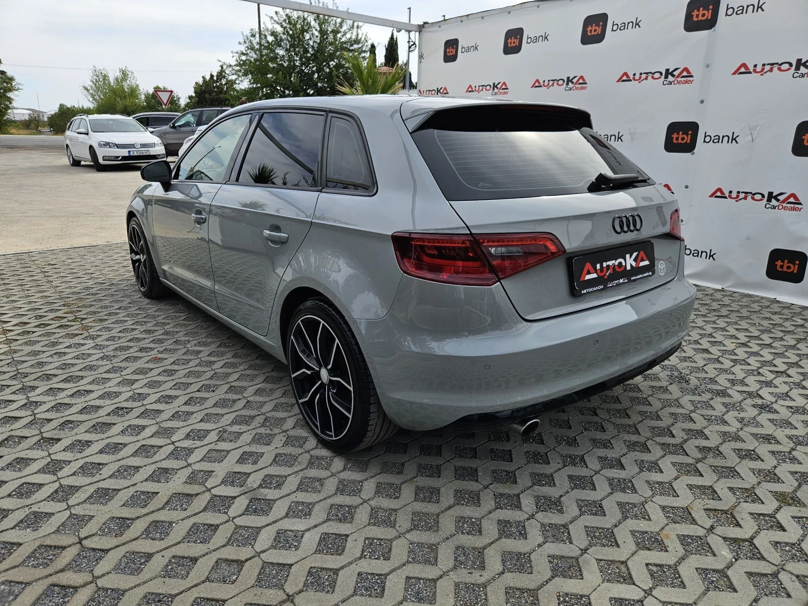 Audi A3 1.6TDI-105кс= АВТОМАТ= NARDO GREY= RECARO - изображение 5