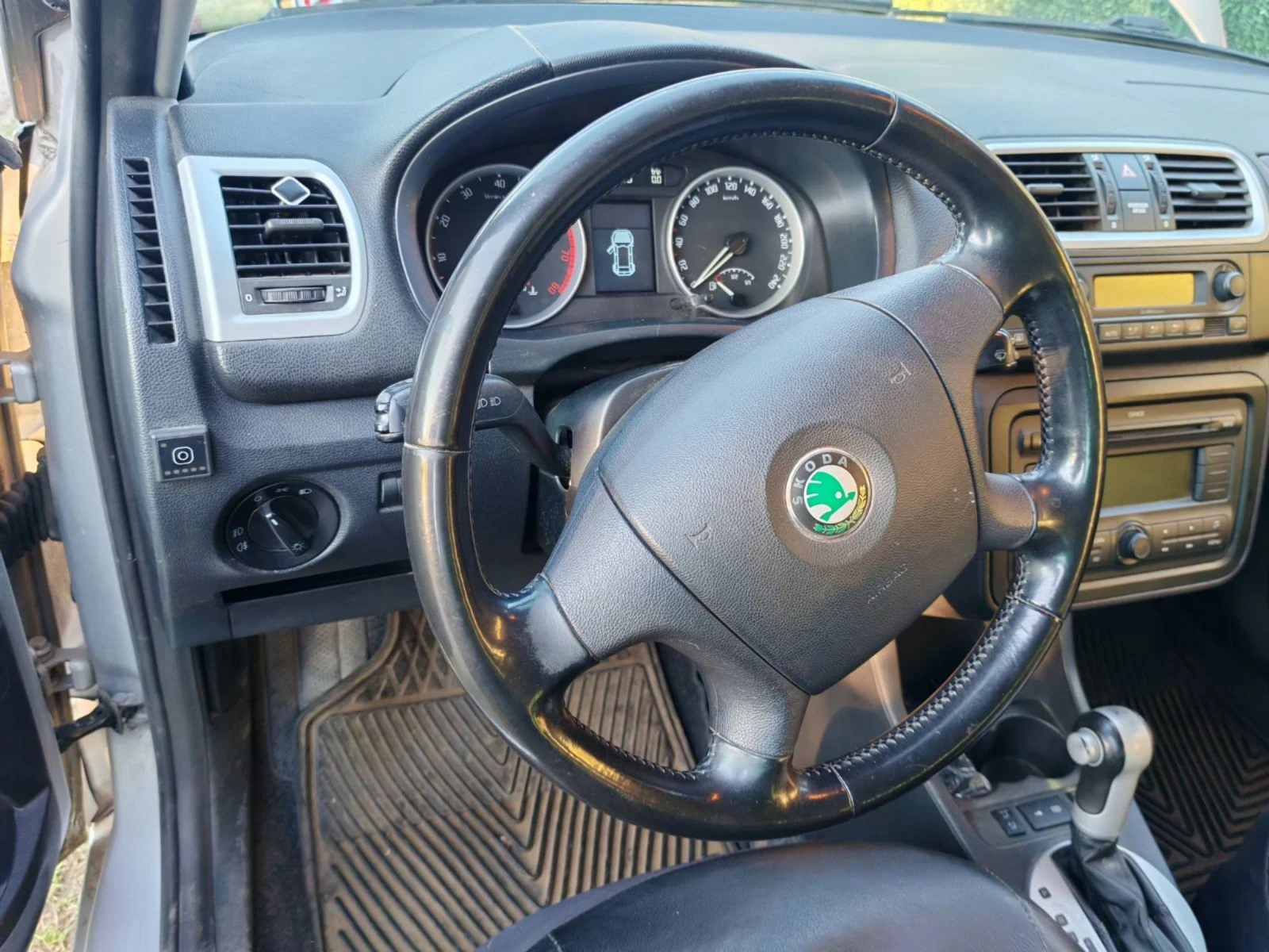 Skoda Fabia II 542 - изображение 6