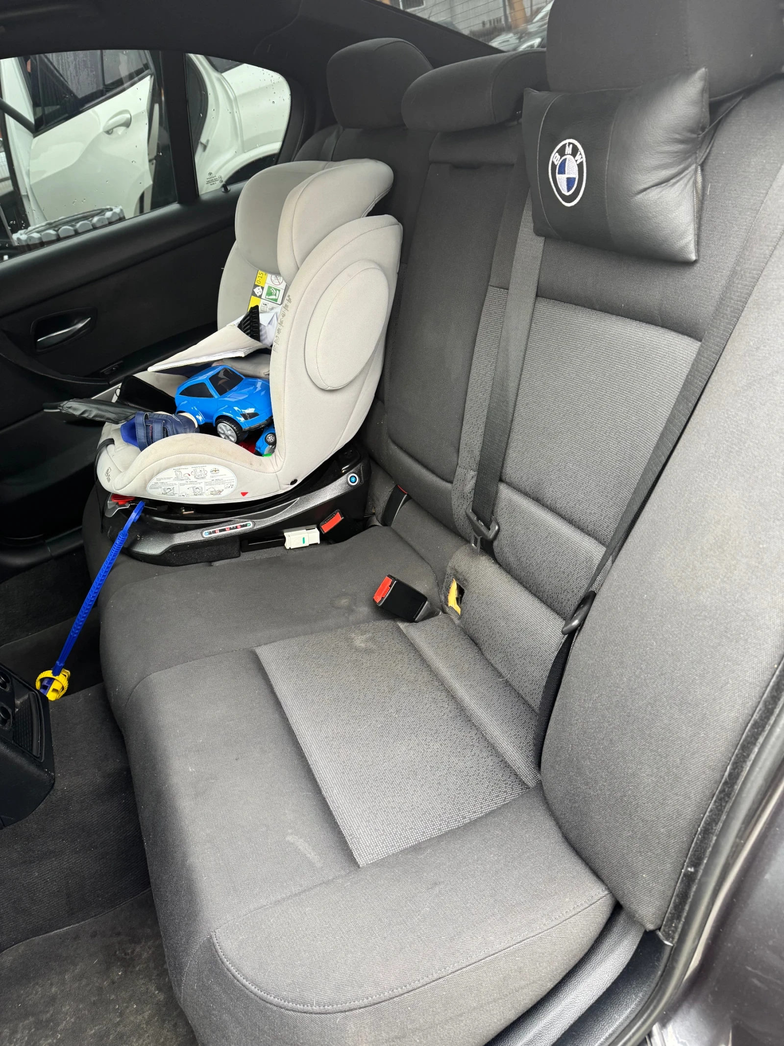 BMW 320  - изображение 8