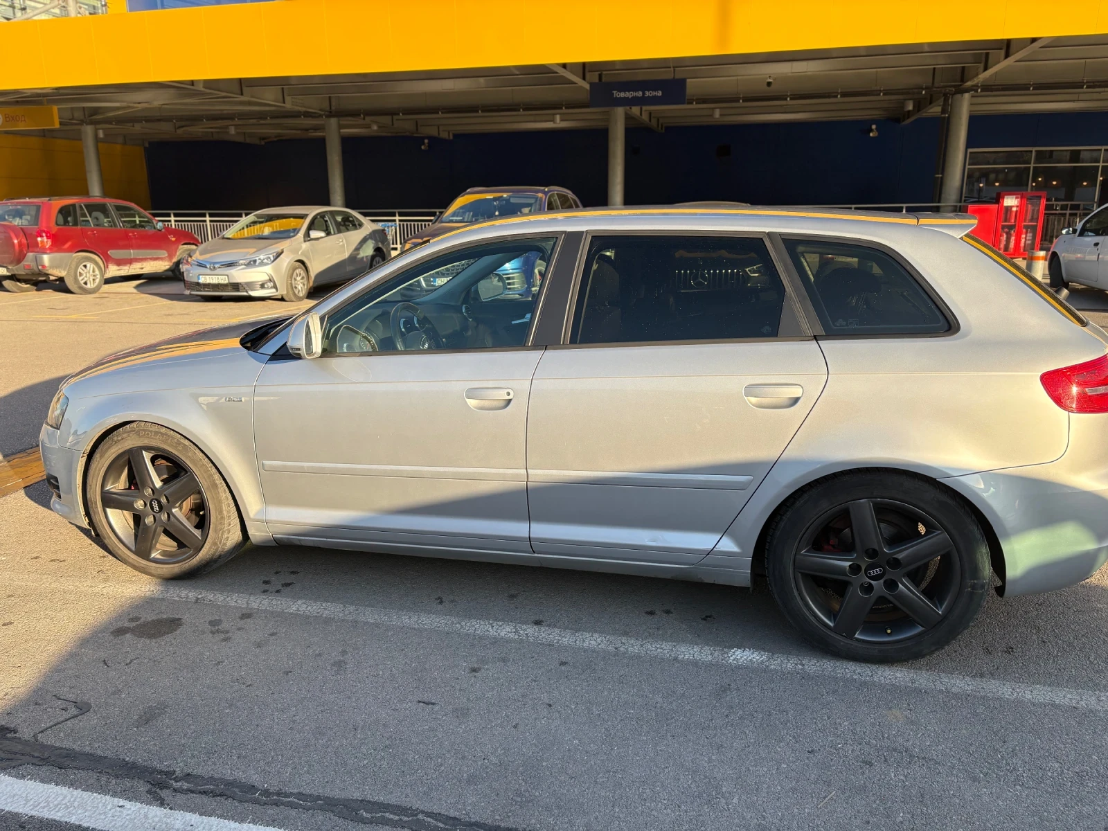 Audi A3 1.9 TDI 105HP Автоматик S-Line - изображение 4