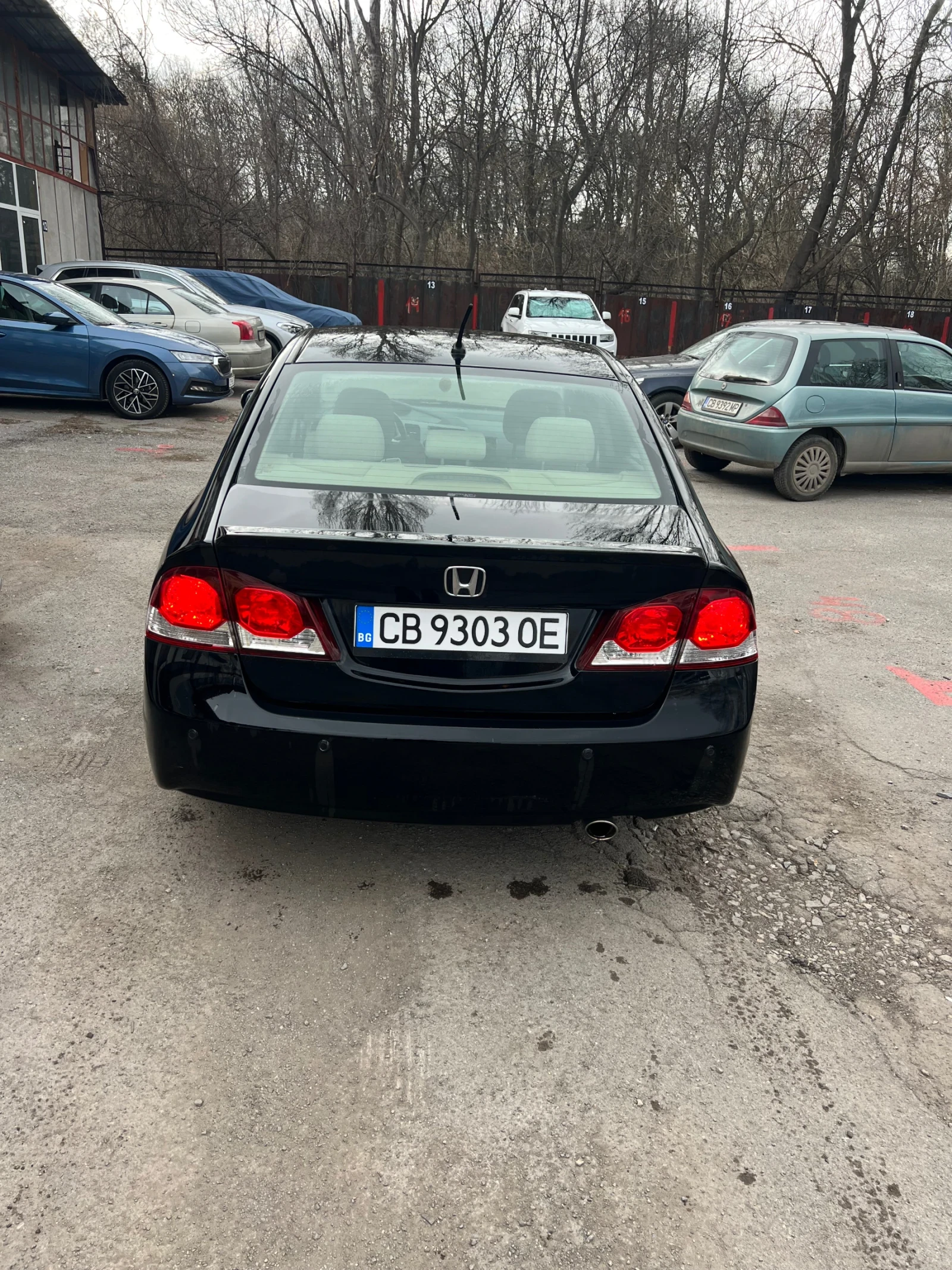 Honda Civic Хибрит, снимка 2 - Автомобили и джипове - 52712204