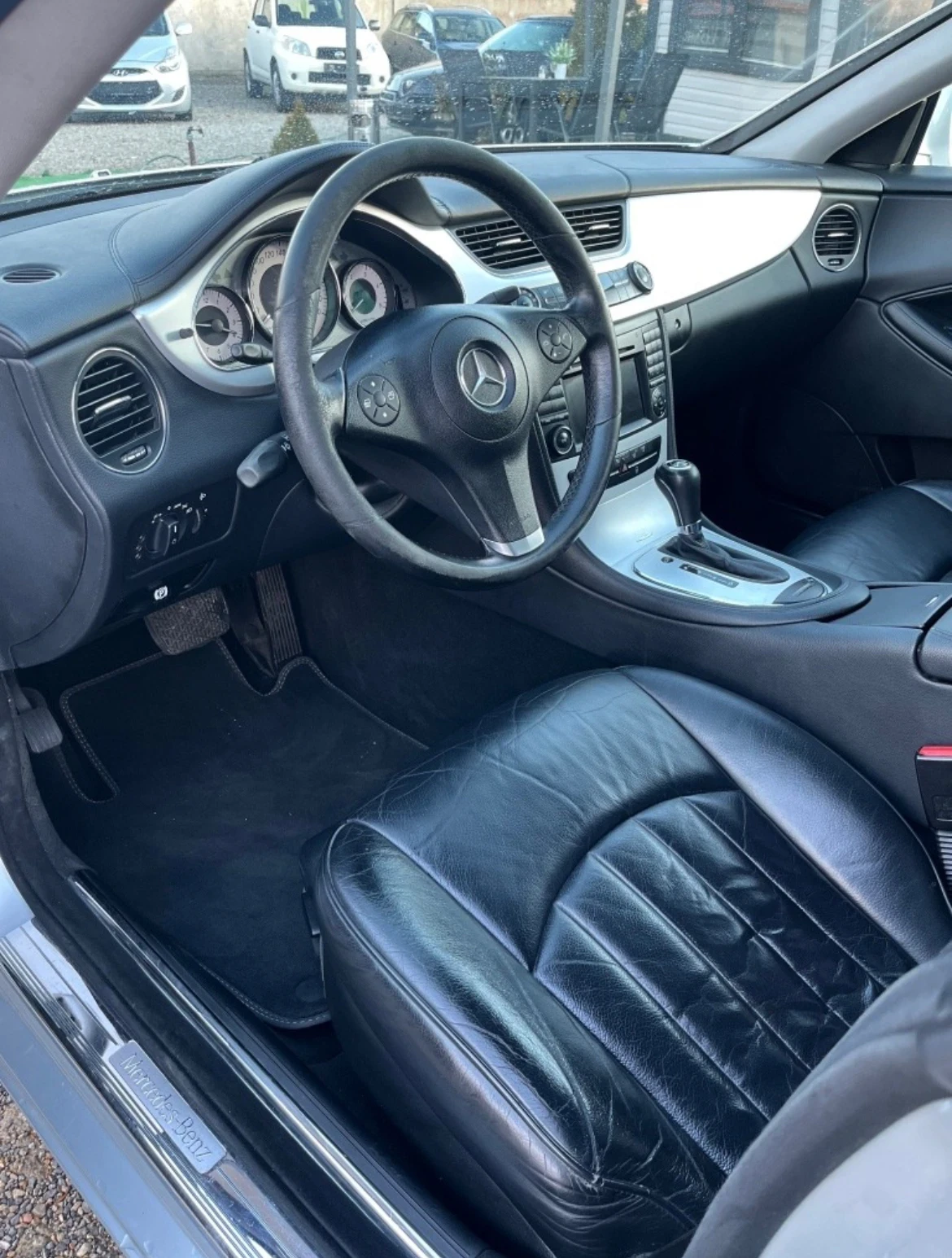 Mercedes-Benz CLS 320 - изображение 8