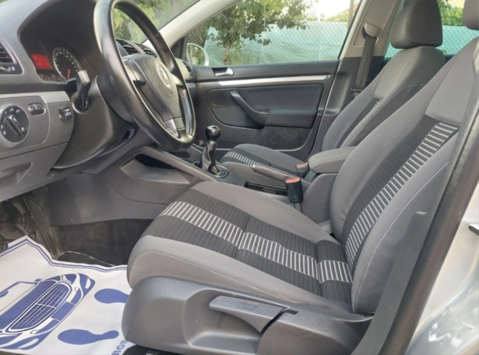 VW Golf 1.6i.GAS, 102KS - изображение 9