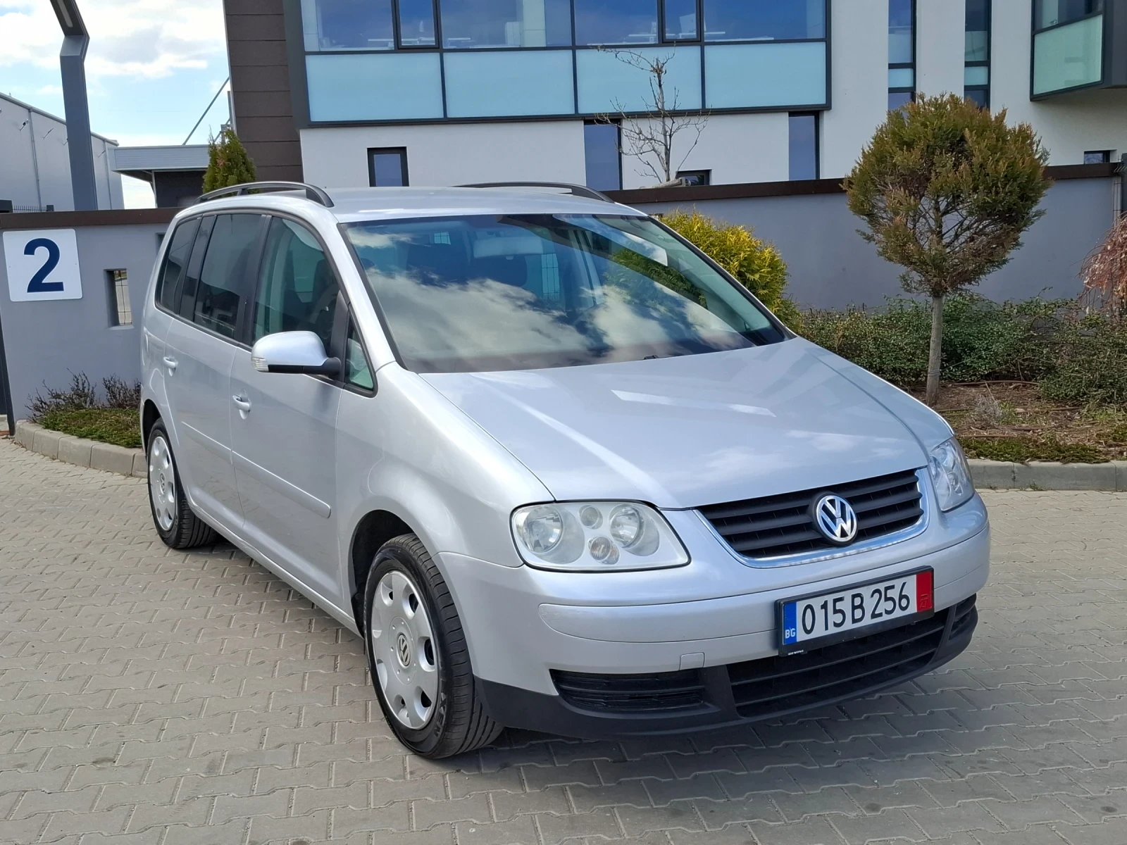 VW Touran 1.9TDI* (105кс)* * НОВ ВНОС* * , снимка 9 - Автомобили и джипове - 53988249