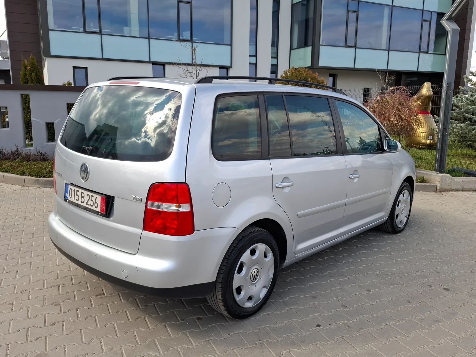 VW Touran 1.9TDI* (105кс)* * НОВ ВНОС* * , снимка 14 - Автомобили и джипове - 53988249