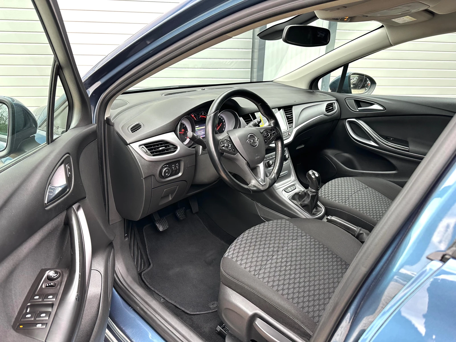 Opel Astra 1.6cdti  ��������� ������� ����� �������� 143�.�� | Mobile.bg � ����������� 8