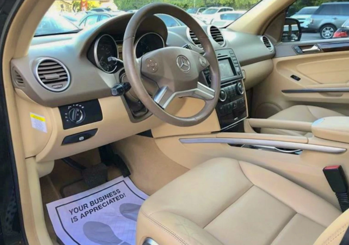 Mercedes-Benz ML 550 AMG, ГАЗ, HK, 4MATIC, 388, V8, FACE, Carfax, , снимка 8 - Автомобили и джипове - 54543481