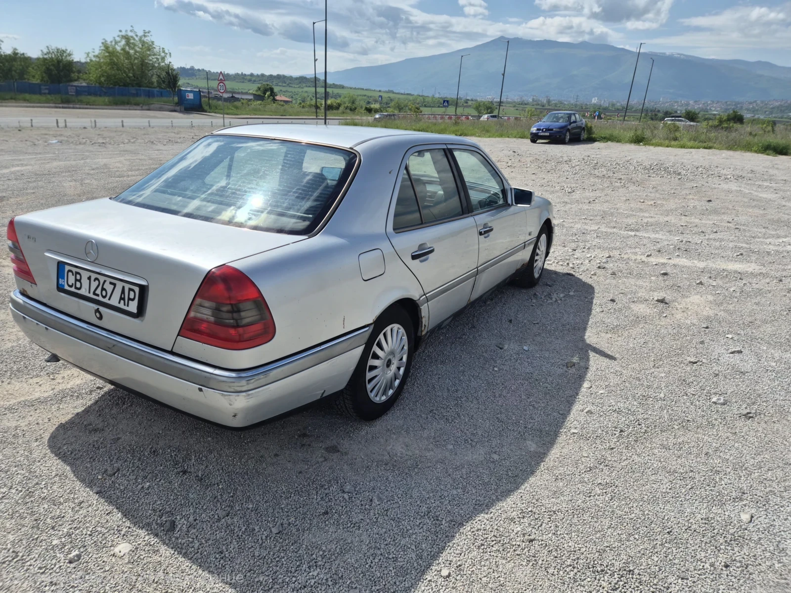 Mercedes-Benz C 180, снимка 3 - Автомобили и джипове - 54574065