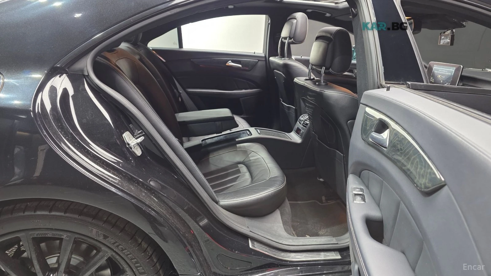 Mercedes-Benz CLS 400 КОЖА* ПОДГРЕВ* ОБДУХВ* PANO* 360, снимка 11 - Автомобили и джипове - 55058647