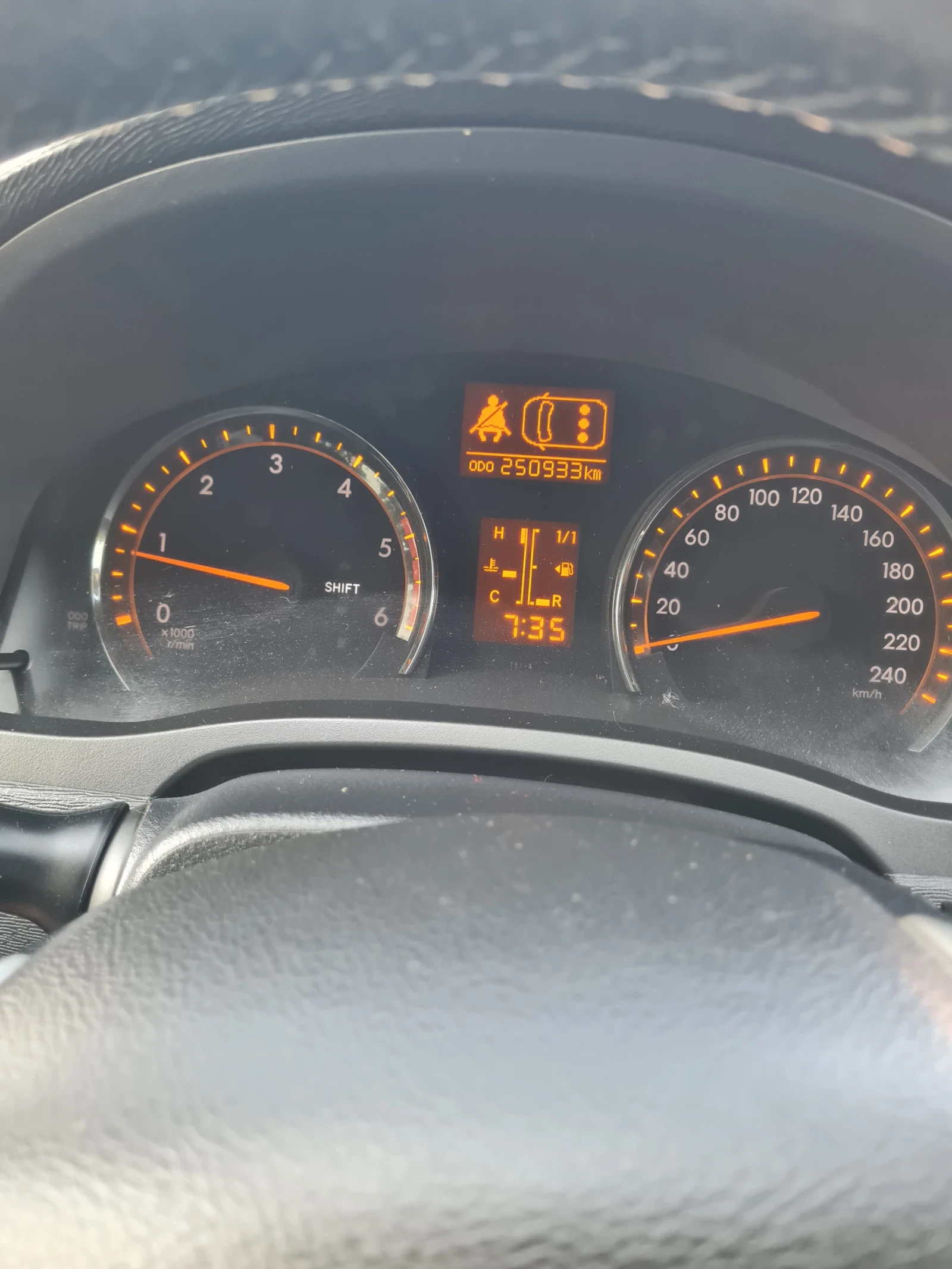 Toyota Avensis 2.0 D4D 126к.с. 2009г. , снимка 7 - Автомобили и джипове - 55062811