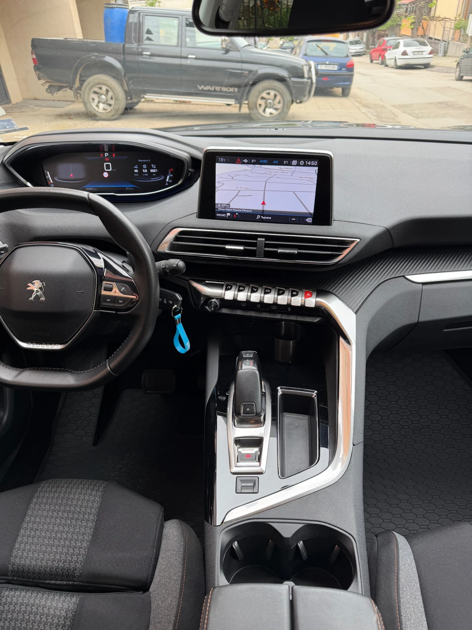 Peugeot 3008 1.5 BlueHdi ALLURE AUTOMATIC, снимка 13 - Автомобили и джипове - 55426129