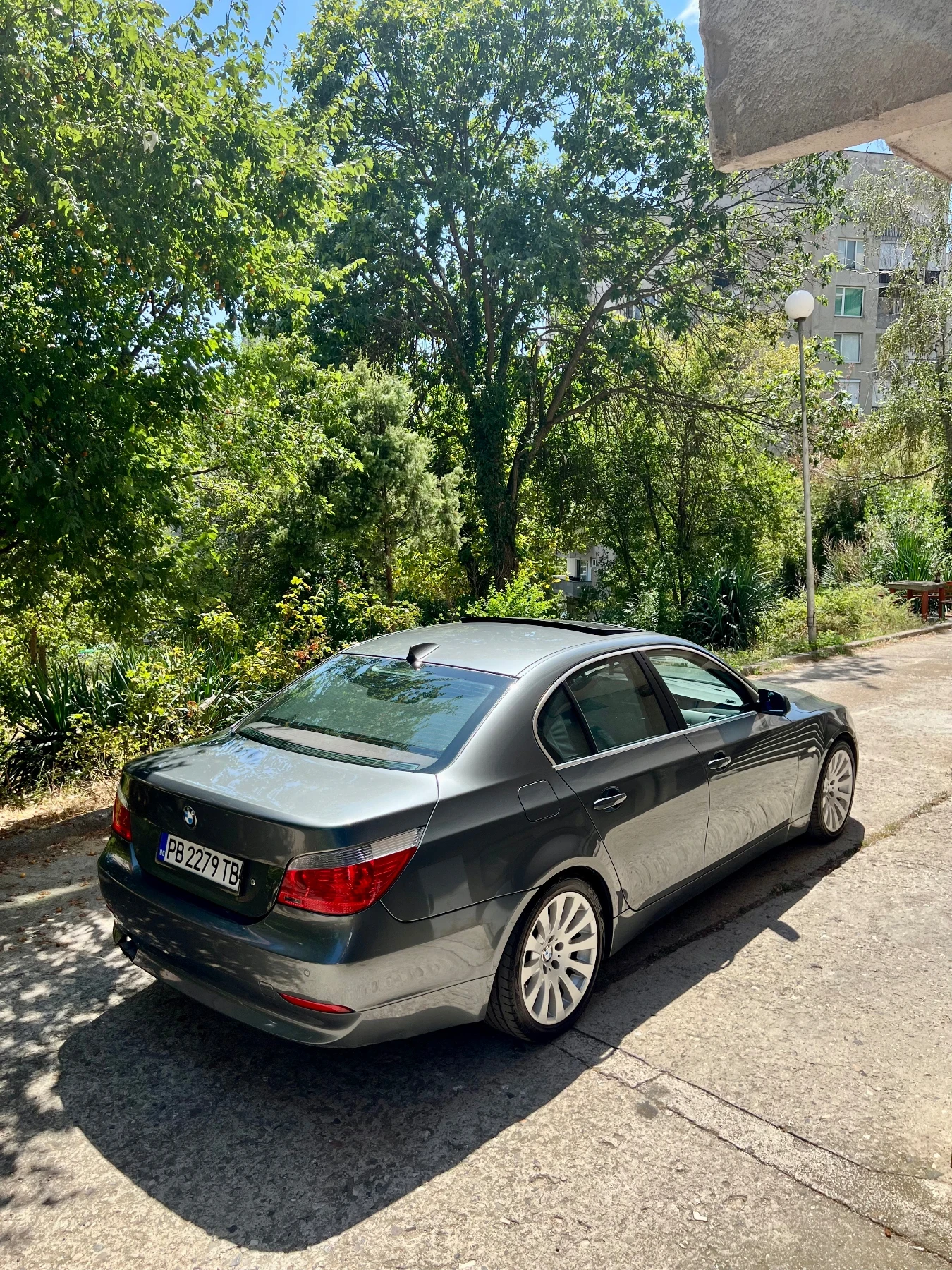 BMW 525, снимка 4 - Автомобили и джипове - 55663790