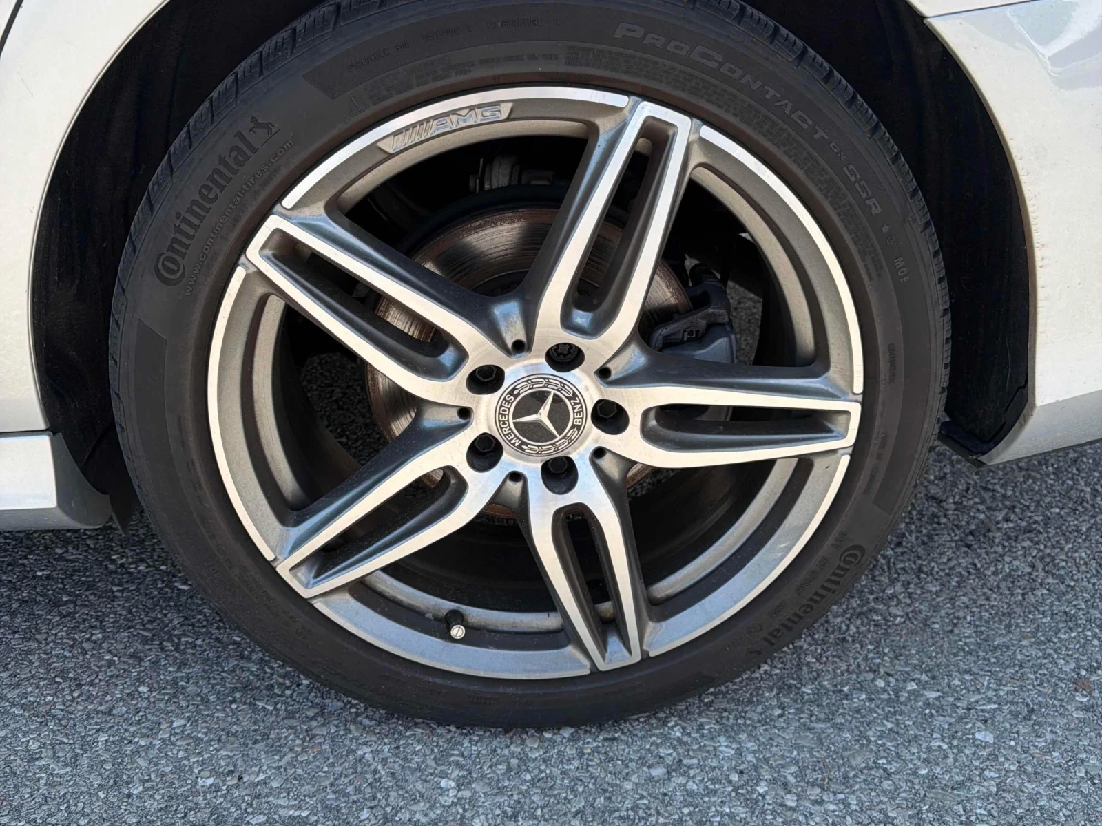 Mercedes-Benz E 300 Amg-pack* 360* Pano* Brum* Distronic* Обдух* Подгр, снимка 7 - Автомобили и джипове - 55973432