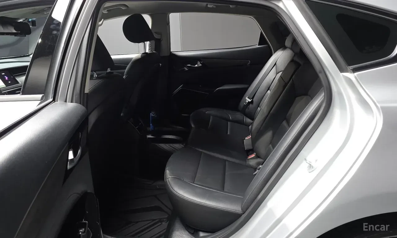 Kia K7 3.0* LPI* ПОДДГРЕВ* ОБДУХВАНЕ* КАМЕРА* КЕЙЛЕС* , снимка 13 - Автомобили и джипове - 56127884