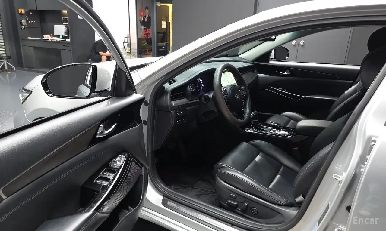 Kia K7 3.0* LPI* ПОДДГРЕВ* ОБДУХВАНЕ* КАМЕРА* КЕЙЛЕС* , снимка 5 - Автомобили и джипове - 56127884