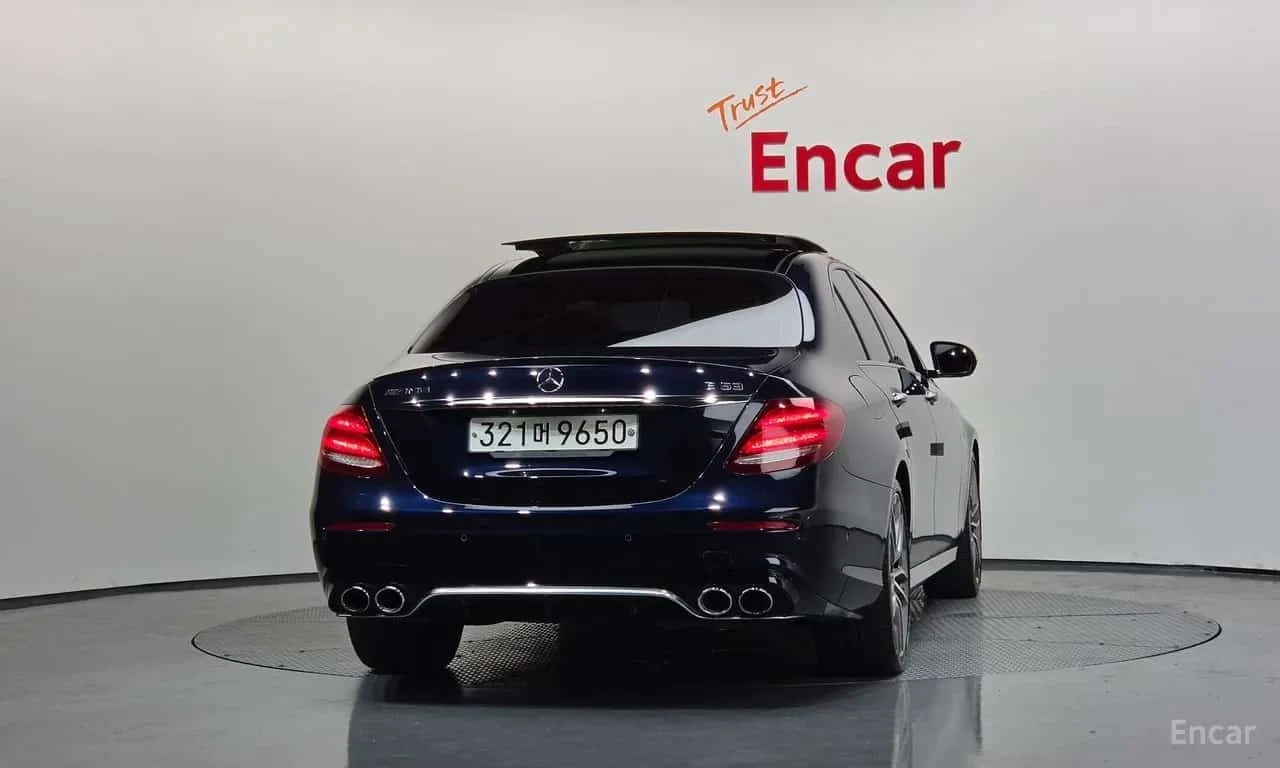 Mercedes-Benz E 53 AMG 4MATIC+ /ОБДУХВАНЕ/ПАНОРАМА/ДИСТРОНИК/360, снимка 4 - Автомобили и джипове - 56211822