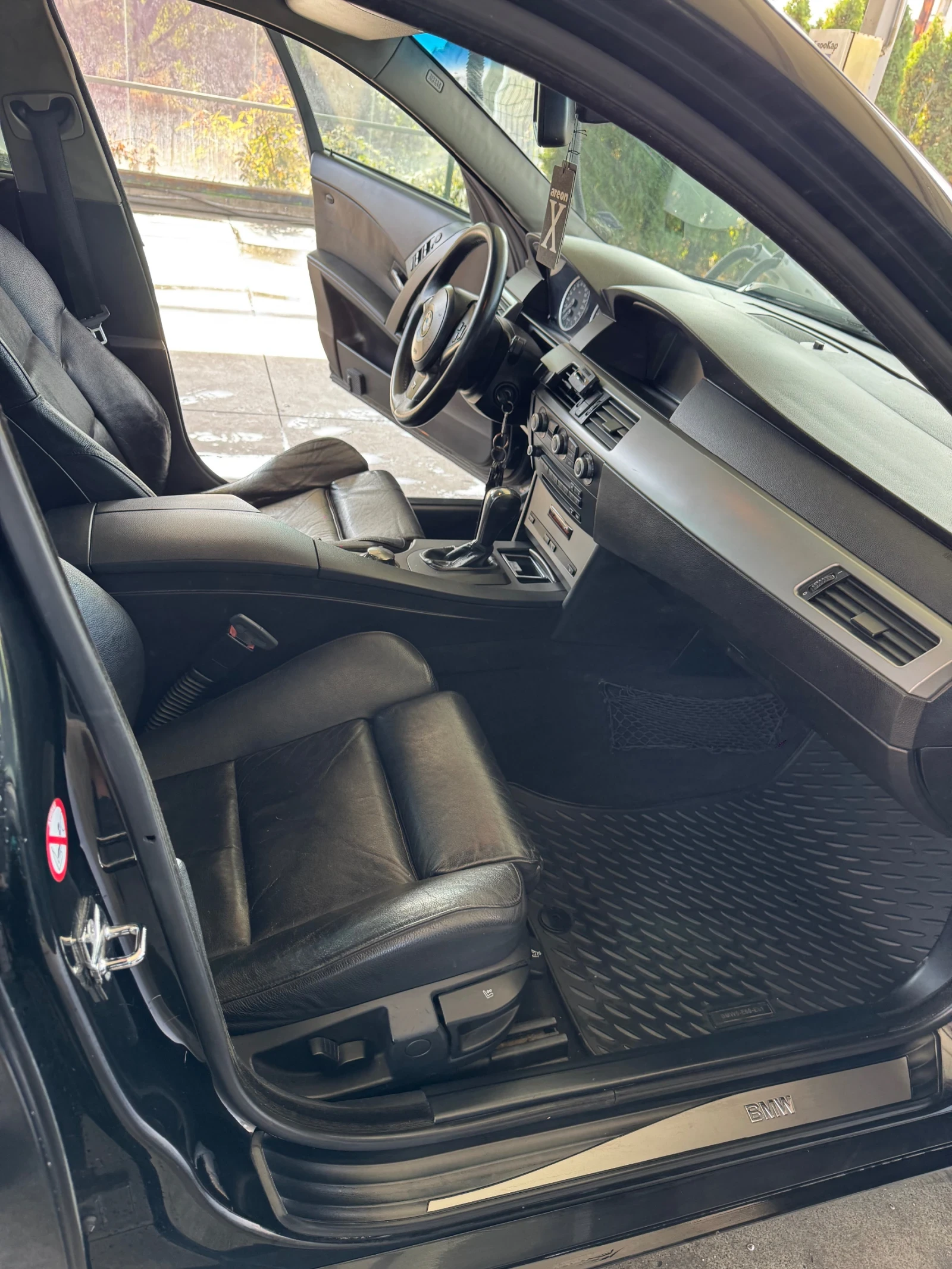 BMW 525 Е60 M Sport Package, снимка 9 - Автомобили и джипове - 56451267