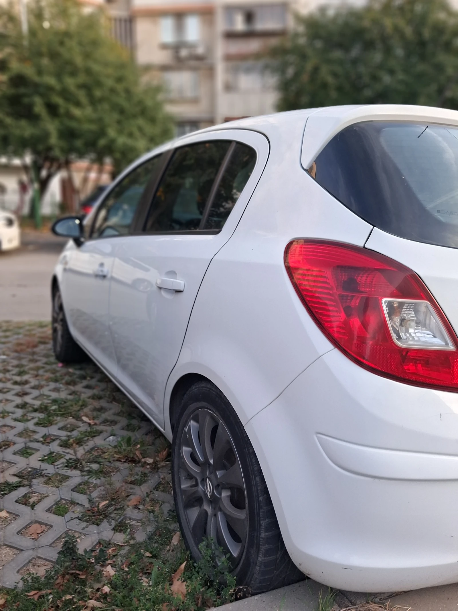 Opel Corsa, снимка 13 - Автомобили и джипове - 56484598