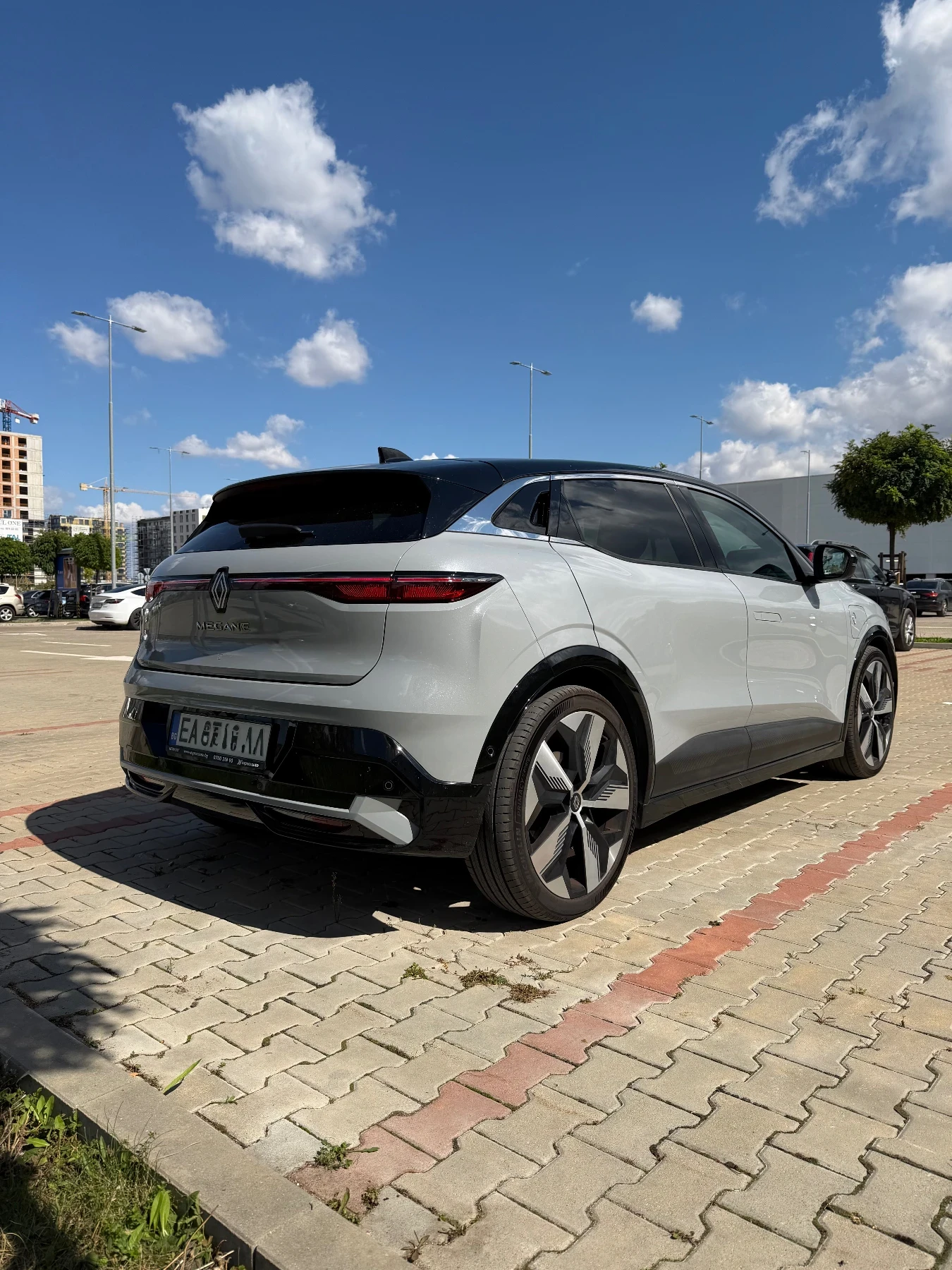 Renault Megane E tech Techno 60 kWh, снимка 3 - Автомобили и джипове - 56611774