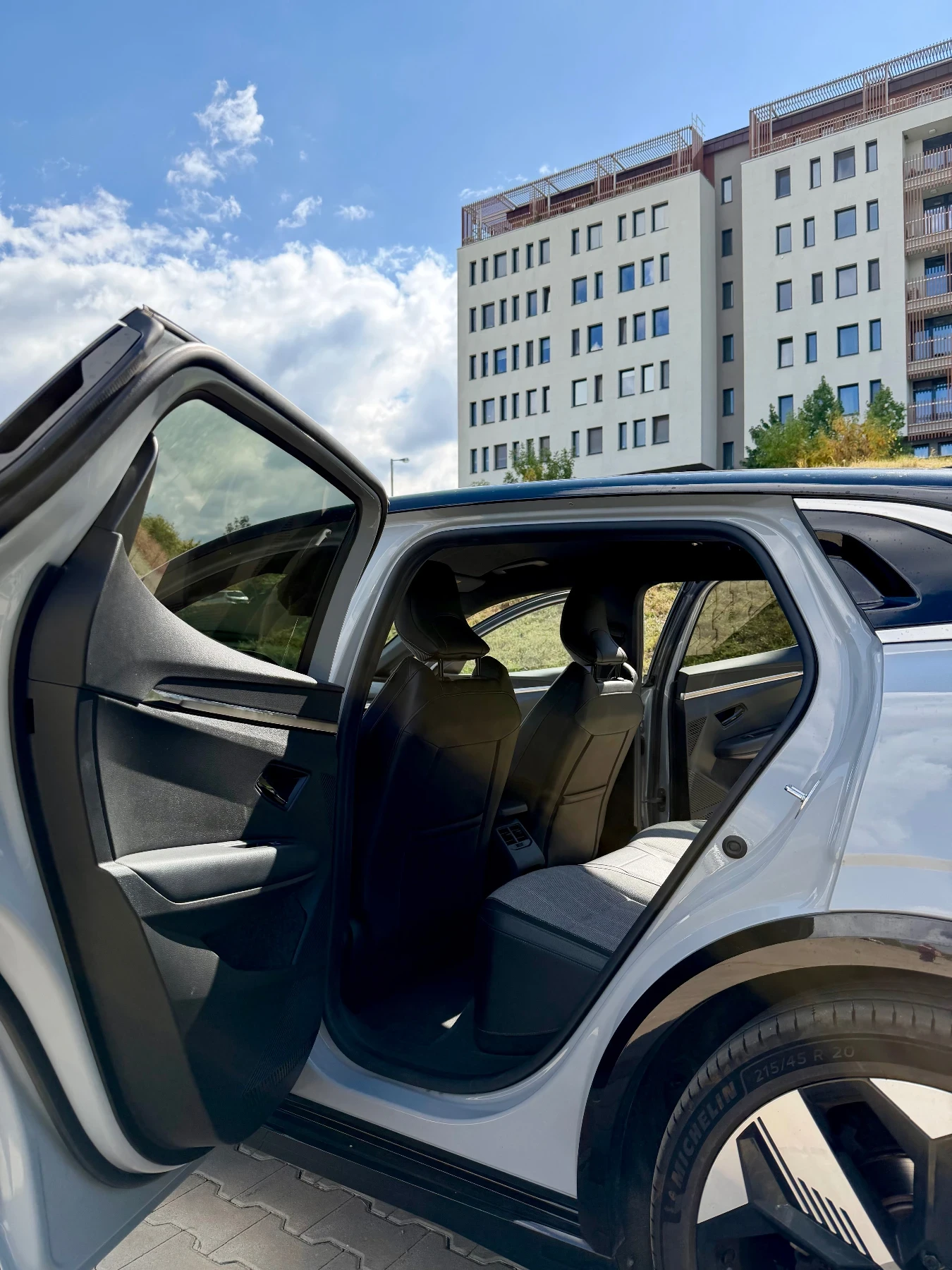 Renault Megane E tech Techno 60 kWh, снимка 8 - Автомобили и джипове - 56611774