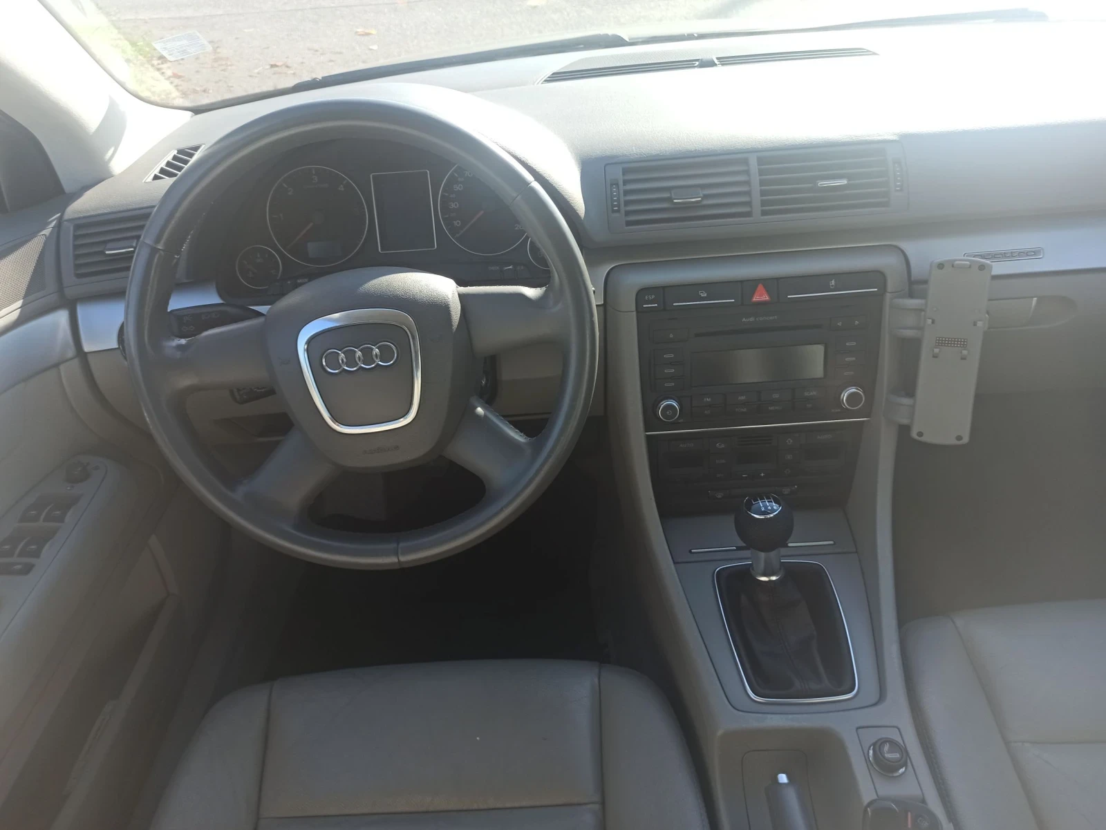Audi A4 2.0, снимка 12 - Автомобили и джипове - 56595919