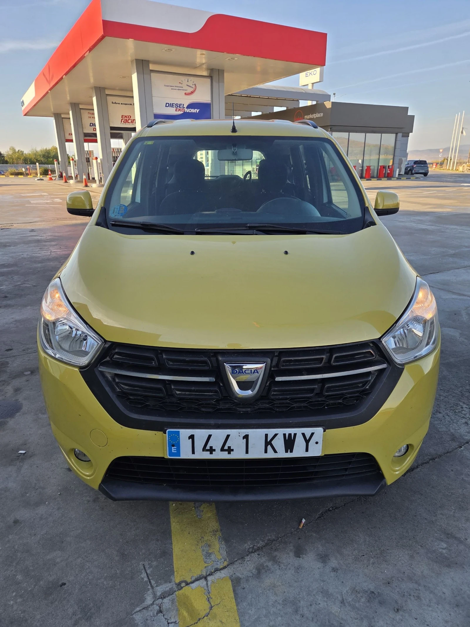 Dacia Lodgy 1.6 Фабрична Газ 2019