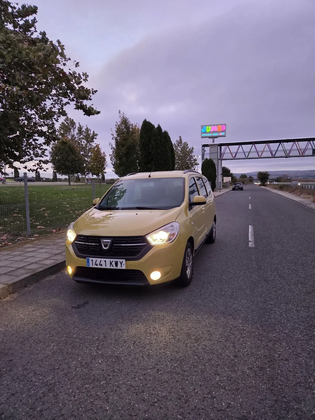 Dacia Lodgy 1.6 �������� ��� 2019 | Mobile.bg � ����������� 17