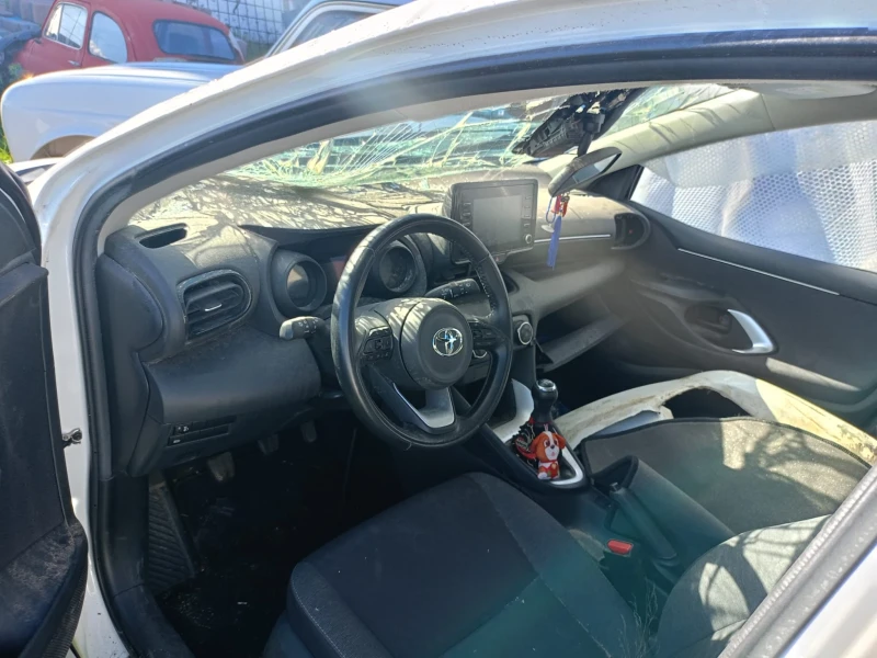 Toyota Yaris, снимка 1 - Автомобили и джипове - 49361997