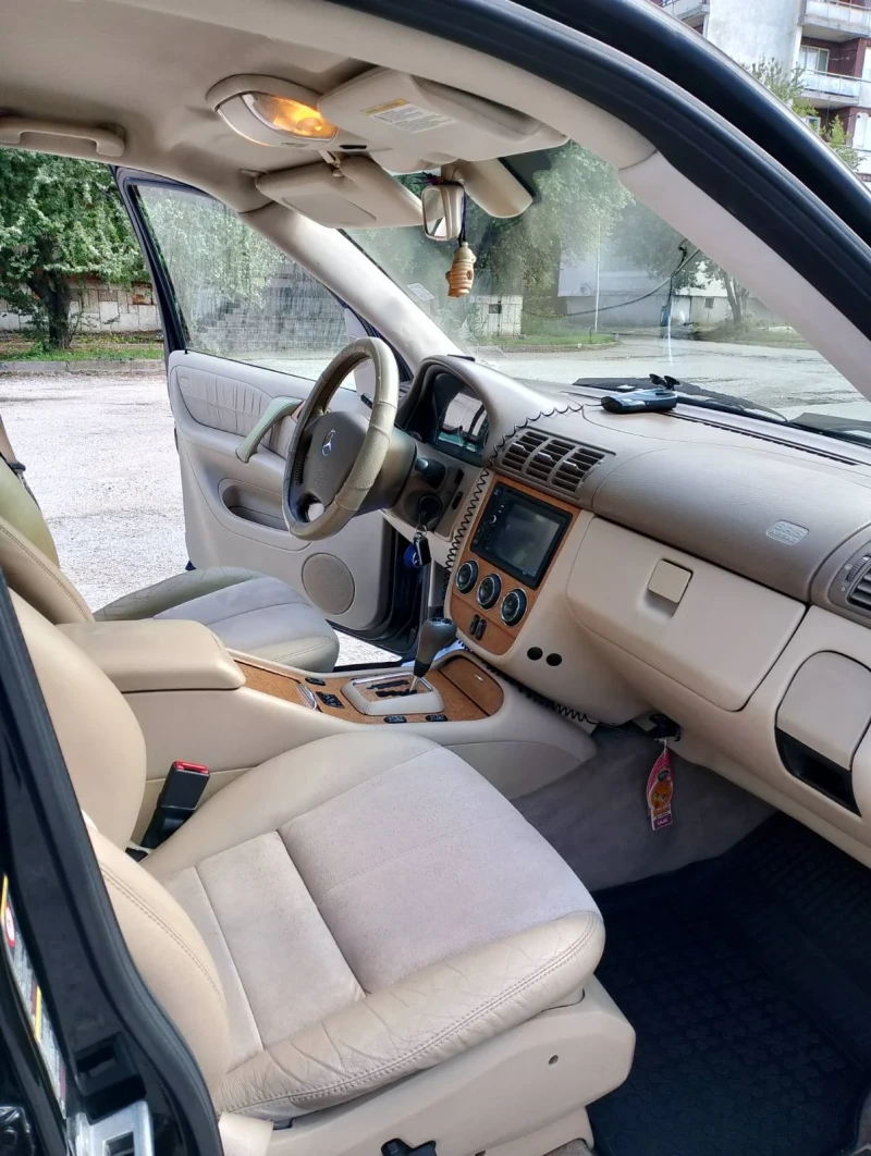 Mercedes-Benz ML 270 Special Edition, снимка 13 - Автомобили и джипове - 47495993