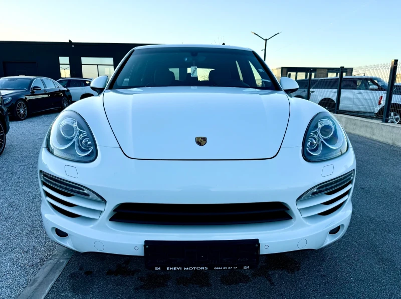 Porsche Cayenne 3.0D panorama, снимка 2 - Автомобили и джипове - 48404180