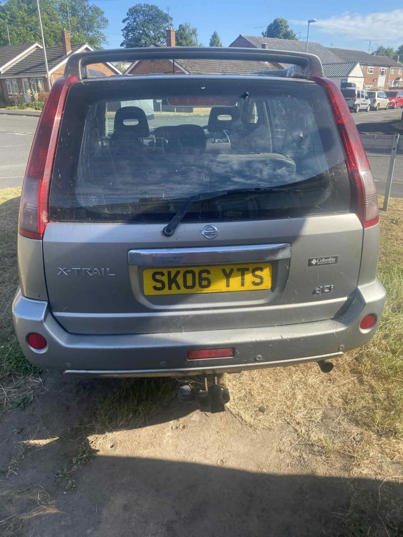 Nissan X-trail 2.2, снимка 3 - Автомобили и джипове - 51745037