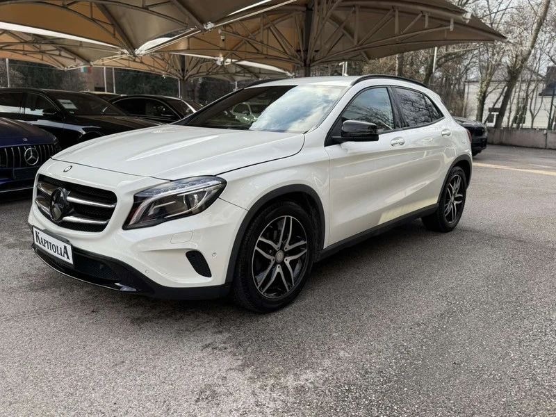 Mercedes-Benz GLA 200, снимка 2 - Автомобили и джипове - 54216483