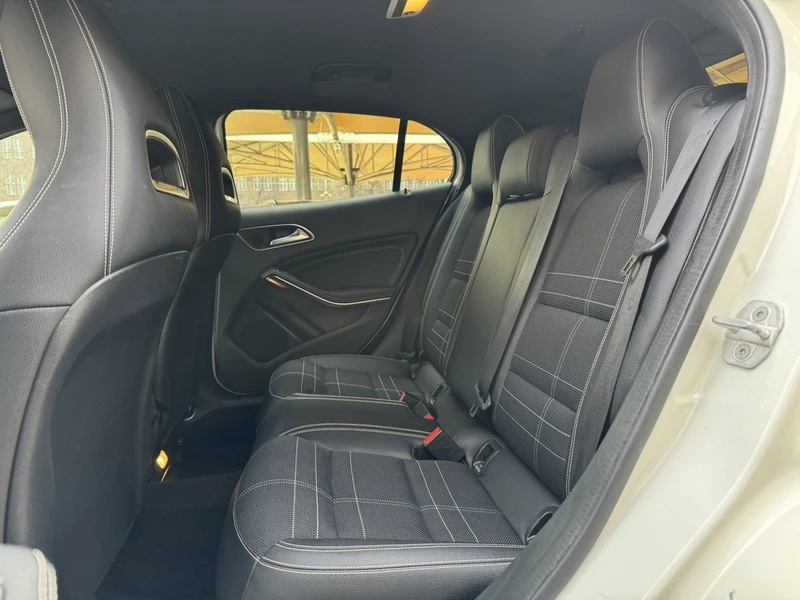Mercedes-Benz GLA 200, снимка 13 - Автомобили и джипове - 54216483