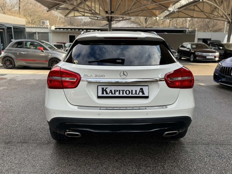 Mercedes-Benz GLA 200, снимка 5 - Автомобили и джипове - 54216483