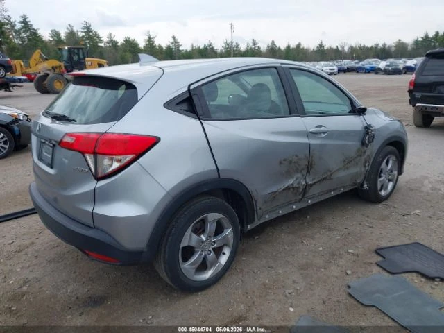 Honda Hr-v LX AWD* 1.8* ПЪЛНА СЕРВИЗНА* ЛИЗИНГ, снимка 4 - Автомобили и джипове - 54748422