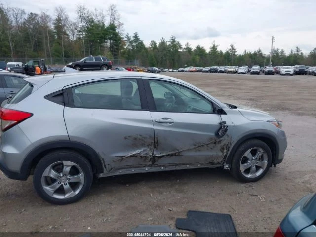 Honda Hr-v LX AWD* 1.8* ПЪЛНА СЕРВИЗНА* ЛИЗИНГ, снимка 14 - Автомобили и джипове - 54748422